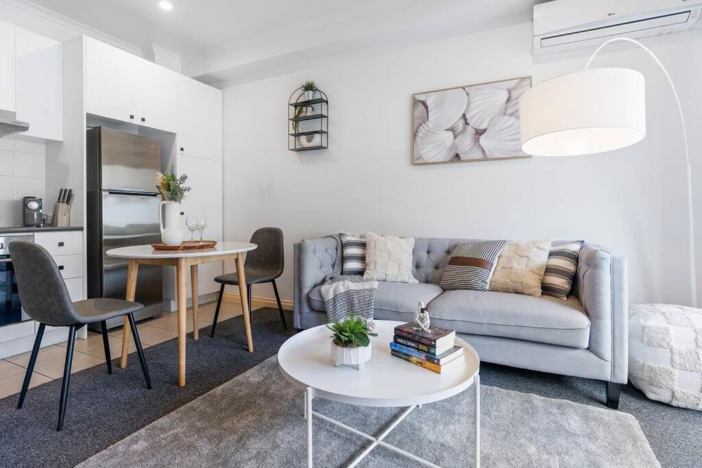 Cozy 1 Bedder In St Kilda With Balcony Apartment Melbourne Exterior photo